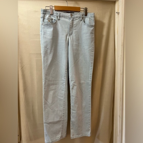 ⚫️ BOGO Gloria Vanderbilt light wash women’s jeans size 6P stretchy waistband - Picture 1 of 6